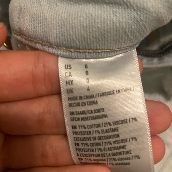 American eagle light wash jean shorts - Picture 2 of 2